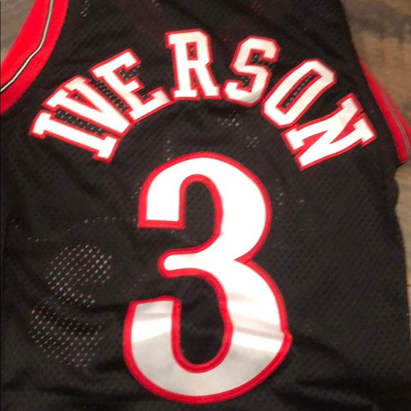 **RARE** Sixers Iverson Jersey ( number 3) - Picture 4 of 5